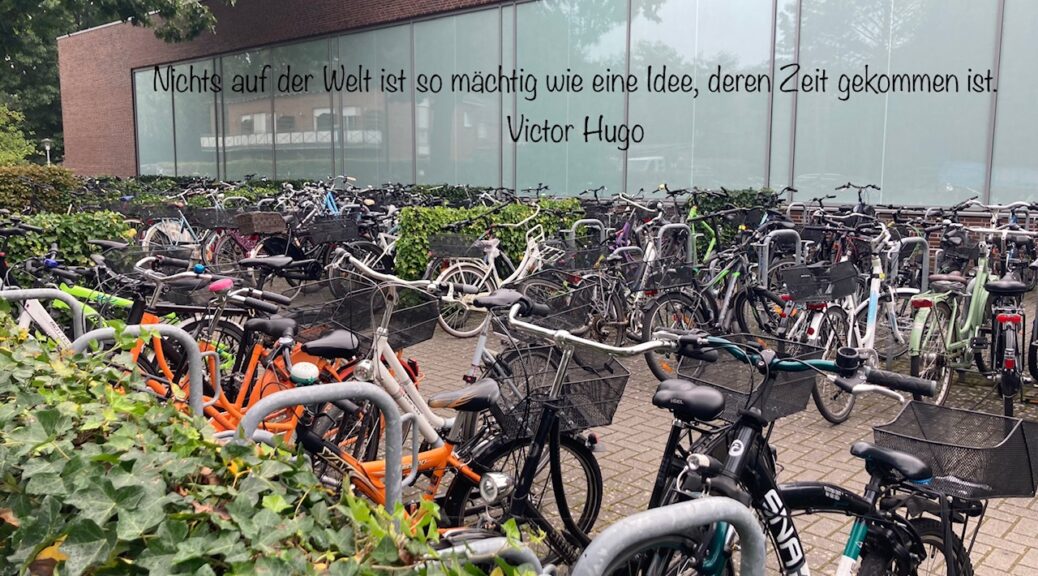 Fahrradabstellanlage bei einer Schule in der Grafschaft Bentheim